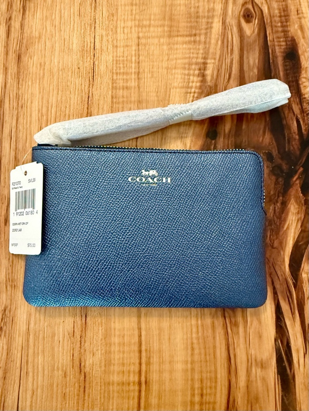 Coach Corner Zip Metallic Navy Blue Wristlet. New with Tags